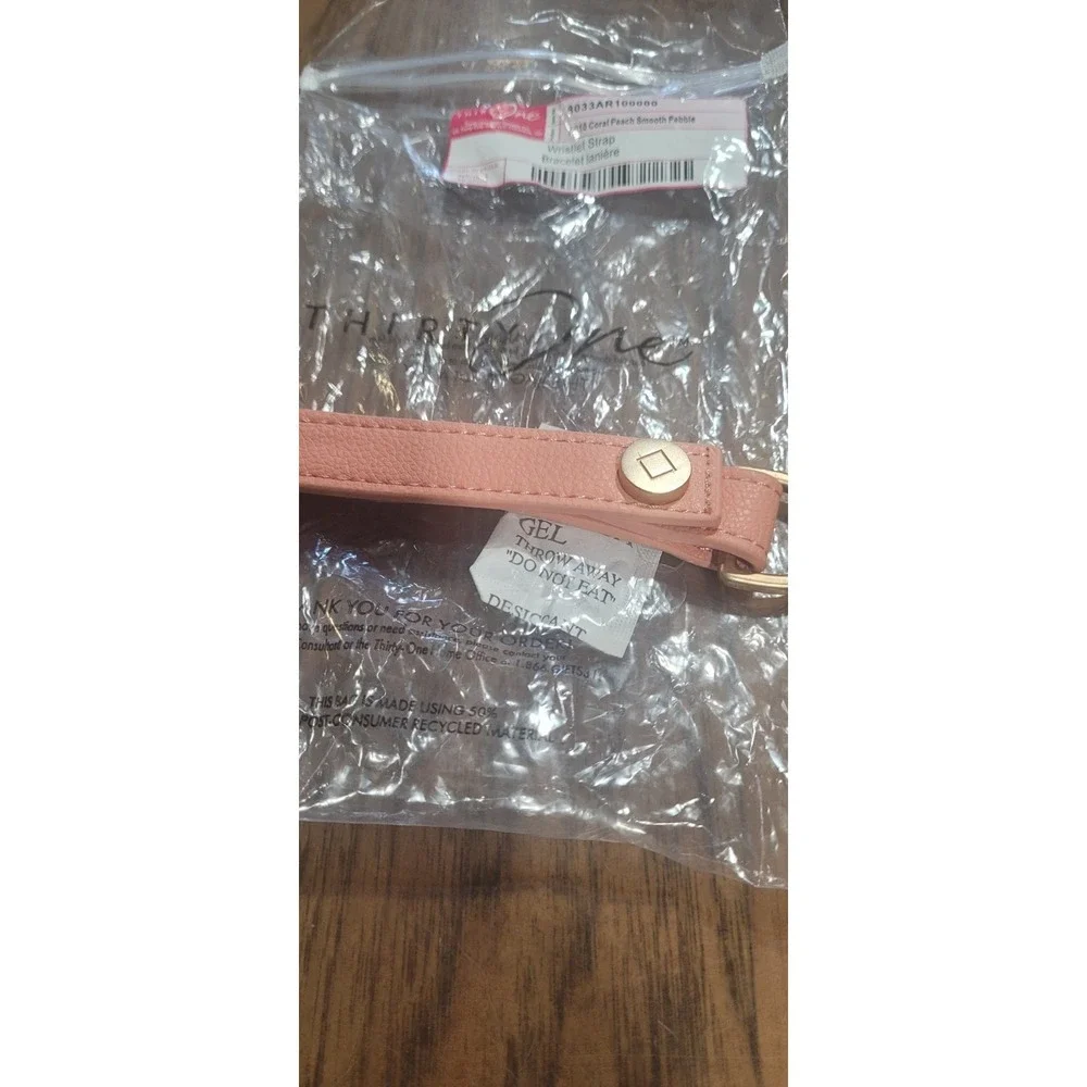 Thirty-One Wristlet Strap - Coral Peach Smooth Pebble - NWT